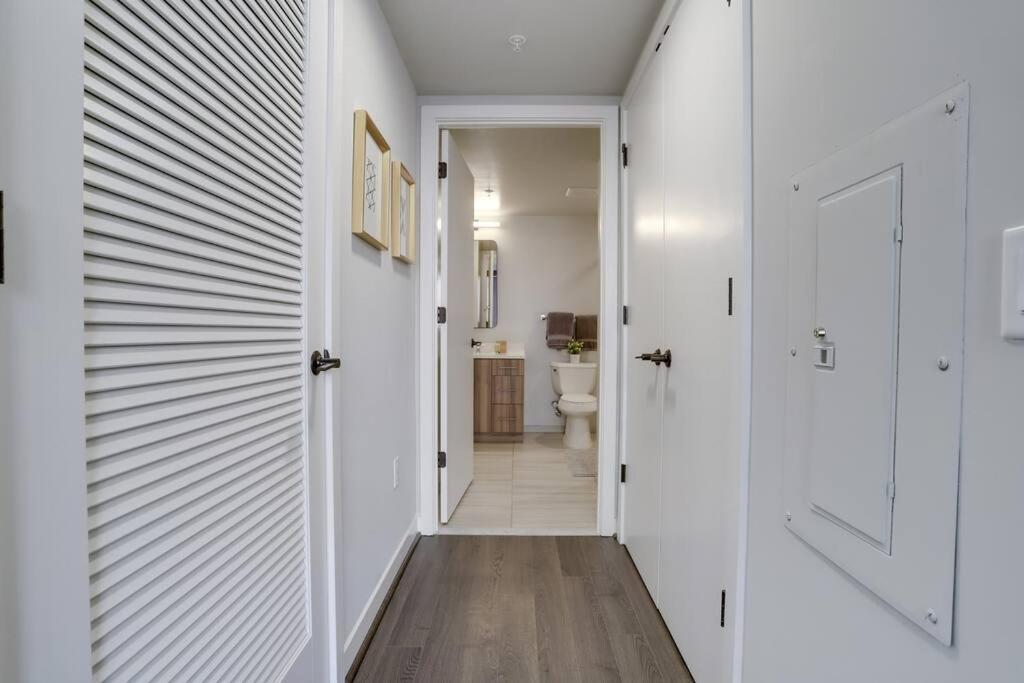 Gorgeous 1 Bedroom At Clarendon With Gym And Rooftop Arlington Eksteriør bilde