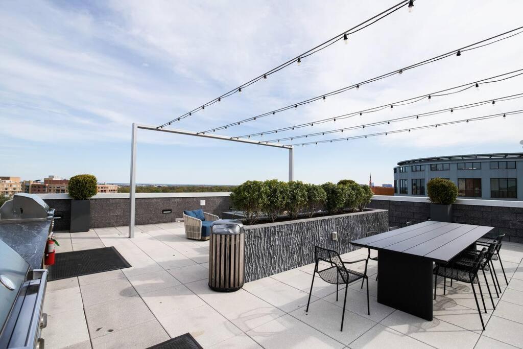 Gorgeous 1 Bedroom At Clarendon With Gym And Rooftop Arlington Eksteriør bilde