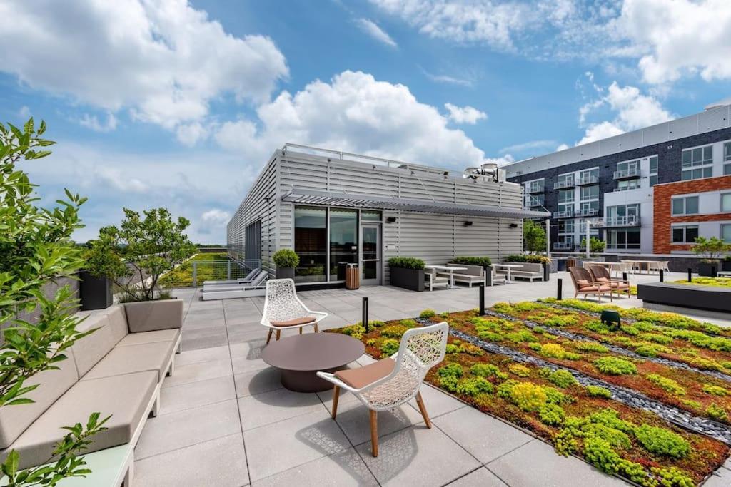 Gorgeous 1 Bedroom At Clarendon With Gym And Rooftop Arlington Eksteriør bilde